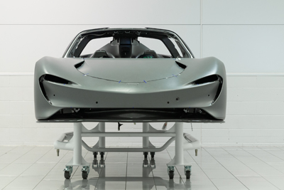 McLaren Hybrid Speedtail -three seats - 1055 hp reaches 403 km/h (250 mph) at Kennedy Space Center in Florida USA